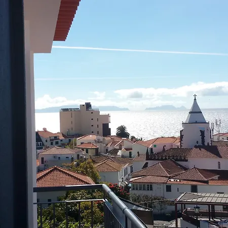 Otel Village Santa Cruz (Madeira)