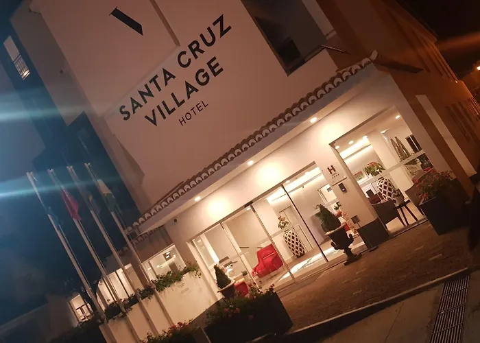Santa Cruz Village Hotel