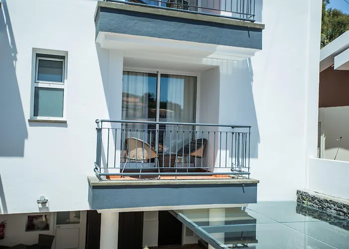 Santa Cruz Village Hotel Hotel 4*