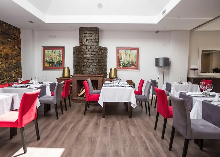 Santa Cruz Village Hotel 4*