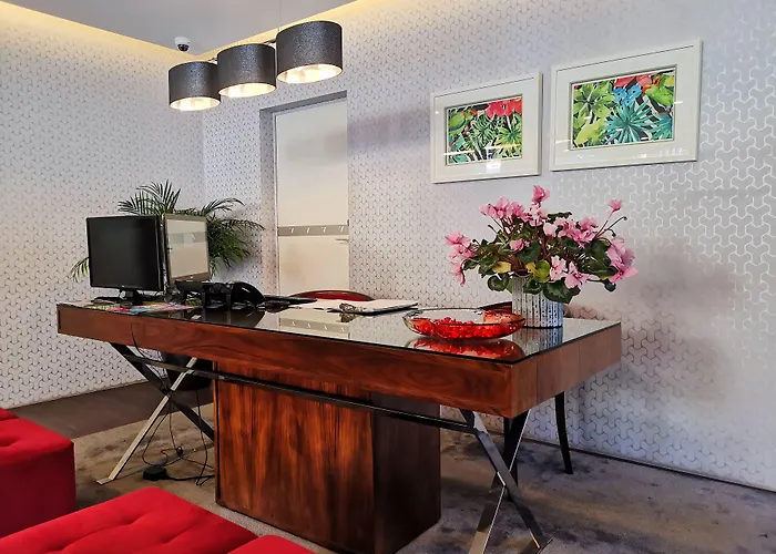 Santa Cruz Village Hotel Hotel 4*