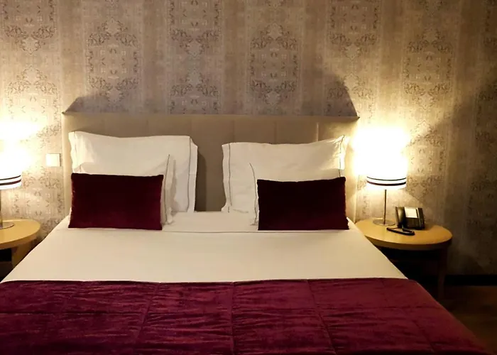 Santa Cruz Village Hotel Hotel