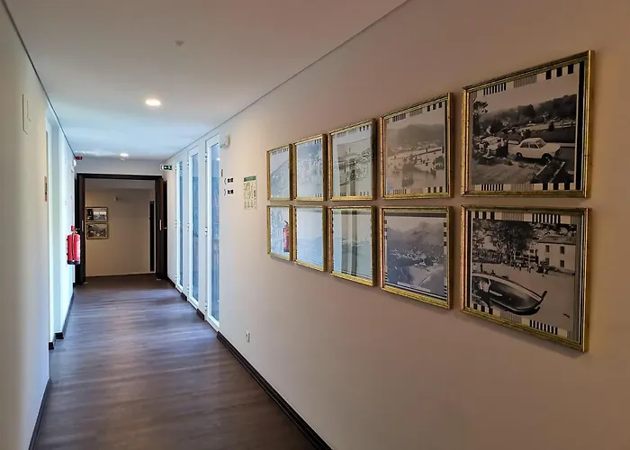 Santa Cruz Village Hotel