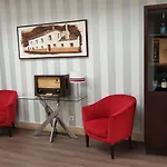 מלון Village סנטה קרוז
