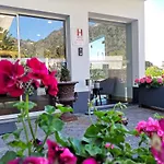 Village Hotel Santa Cruz - Madeira