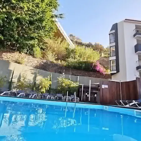 Otel Village