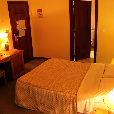 Hotel Santa Cruz Village