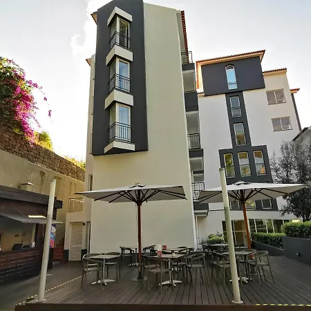 Santa Cruz Village Hotel 4*