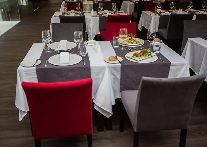 Village 4* 산타 크루즈