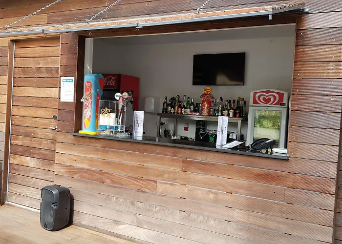 Hotell Village Santa Cruz (Madeira)