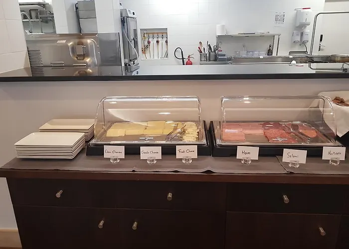 Village 산타 크루즈